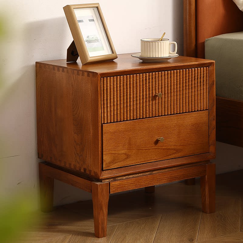 Solid Wood Nightstand 2 Drawers - Прикроватные тумбочки из массива дерева в